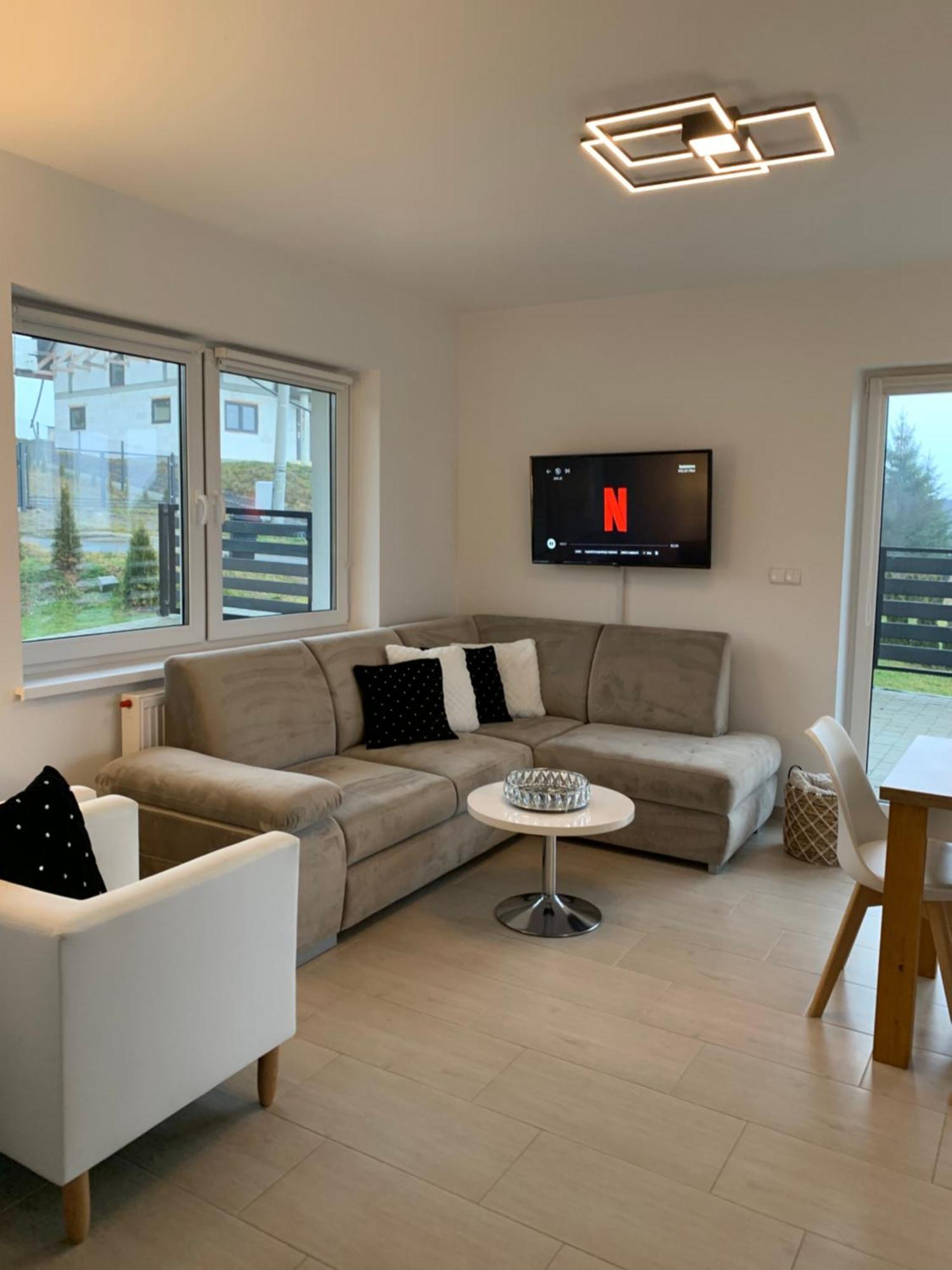 Aura Home Grywald Buitenkant foto